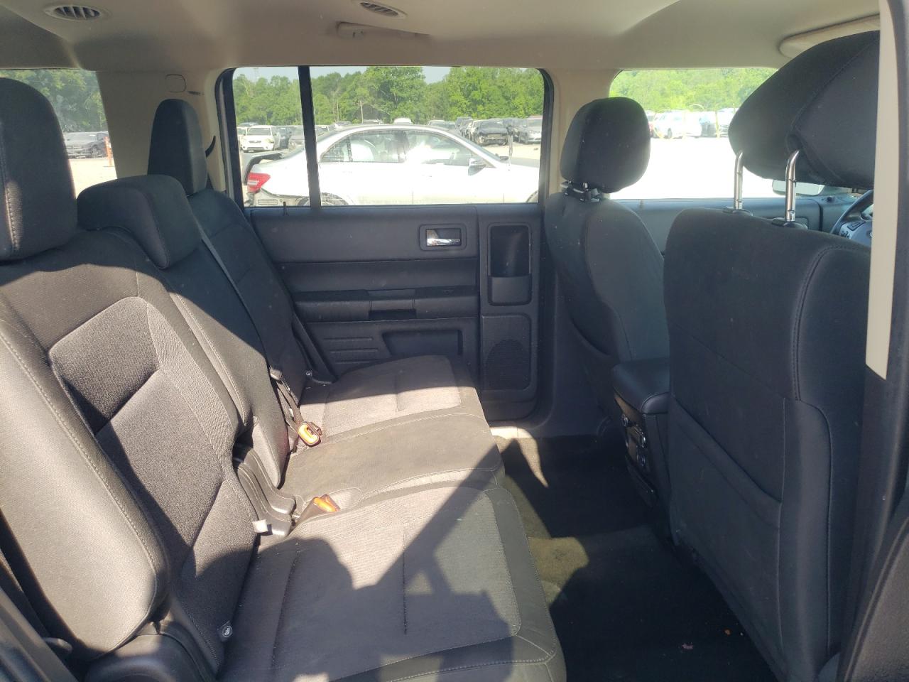 Photo 6 from auction – 2016 FORD FLEX SE with VIN 2FMGK5B83GBA13581