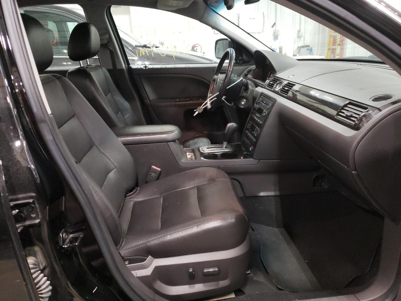 Photo 5 from auction – 2005 MERCURY MONTEGO PR with VIN 1MEHM43165G609903