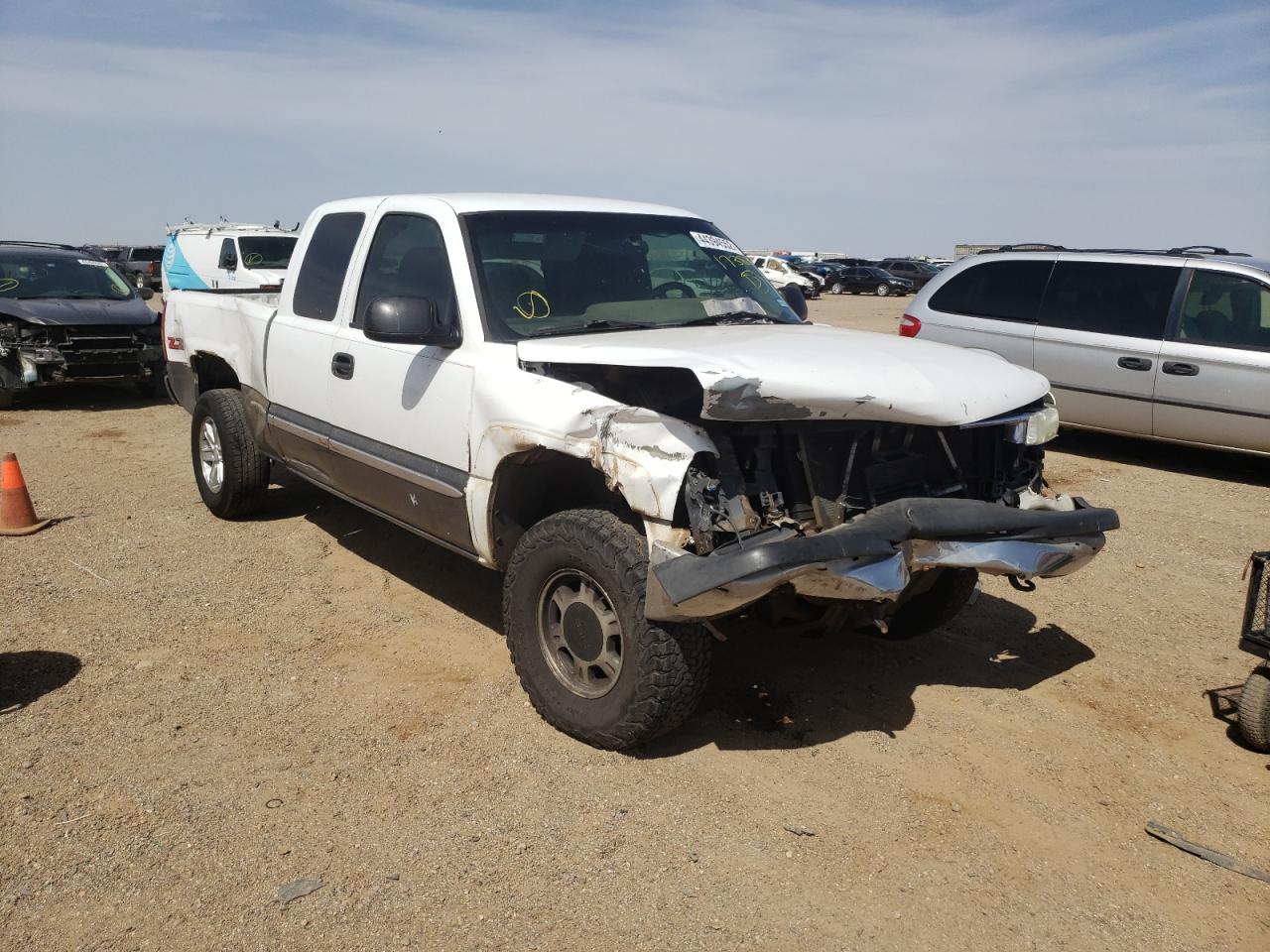 GMC NEW SIERRA 2000 with VIN 2GTEK19T7Y1173839 - Photo from auction