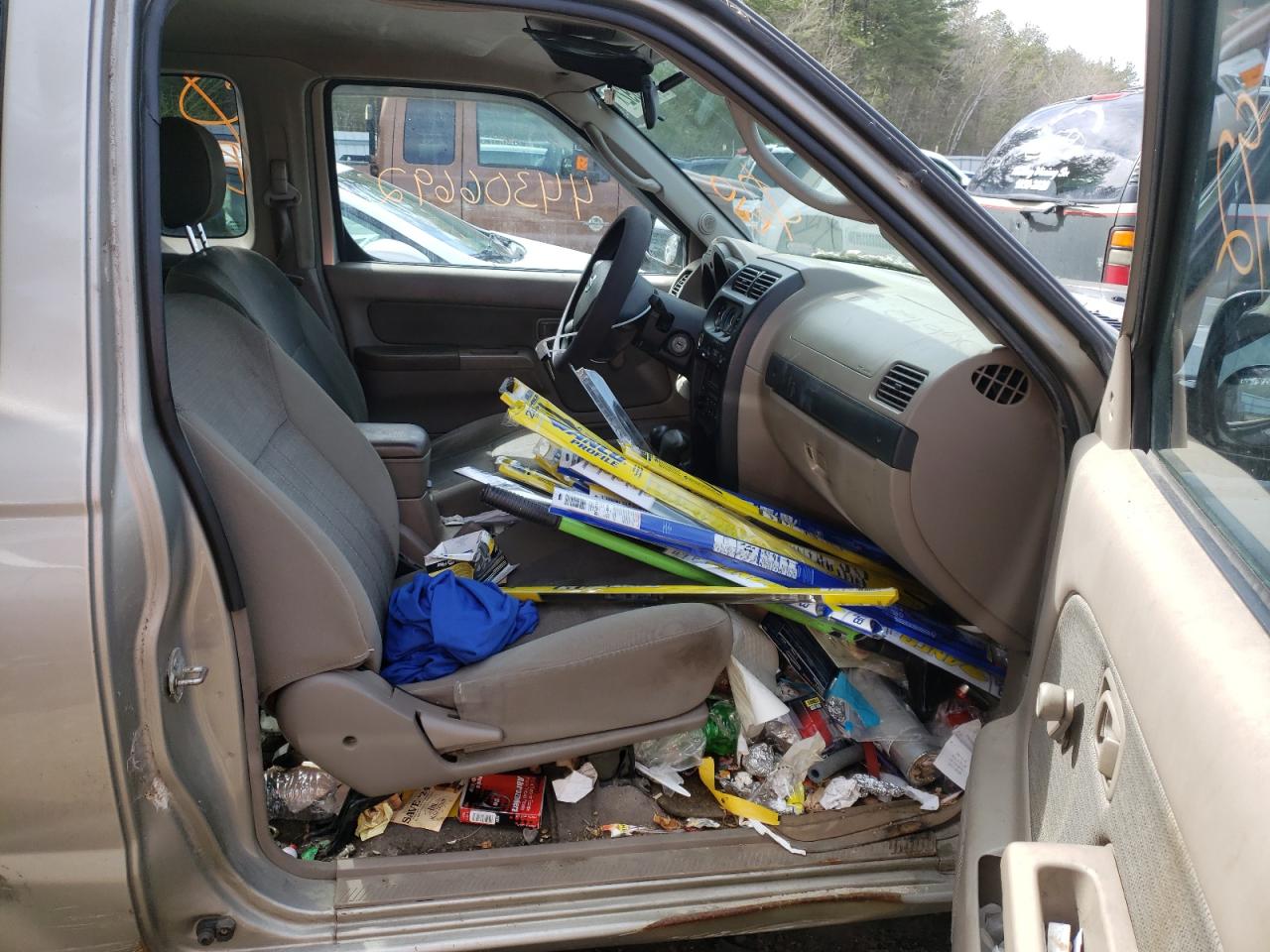 Photo 5 from auction – 2003 NISSAN FRONTIER K with VIN 1N6ED26Y43C458594