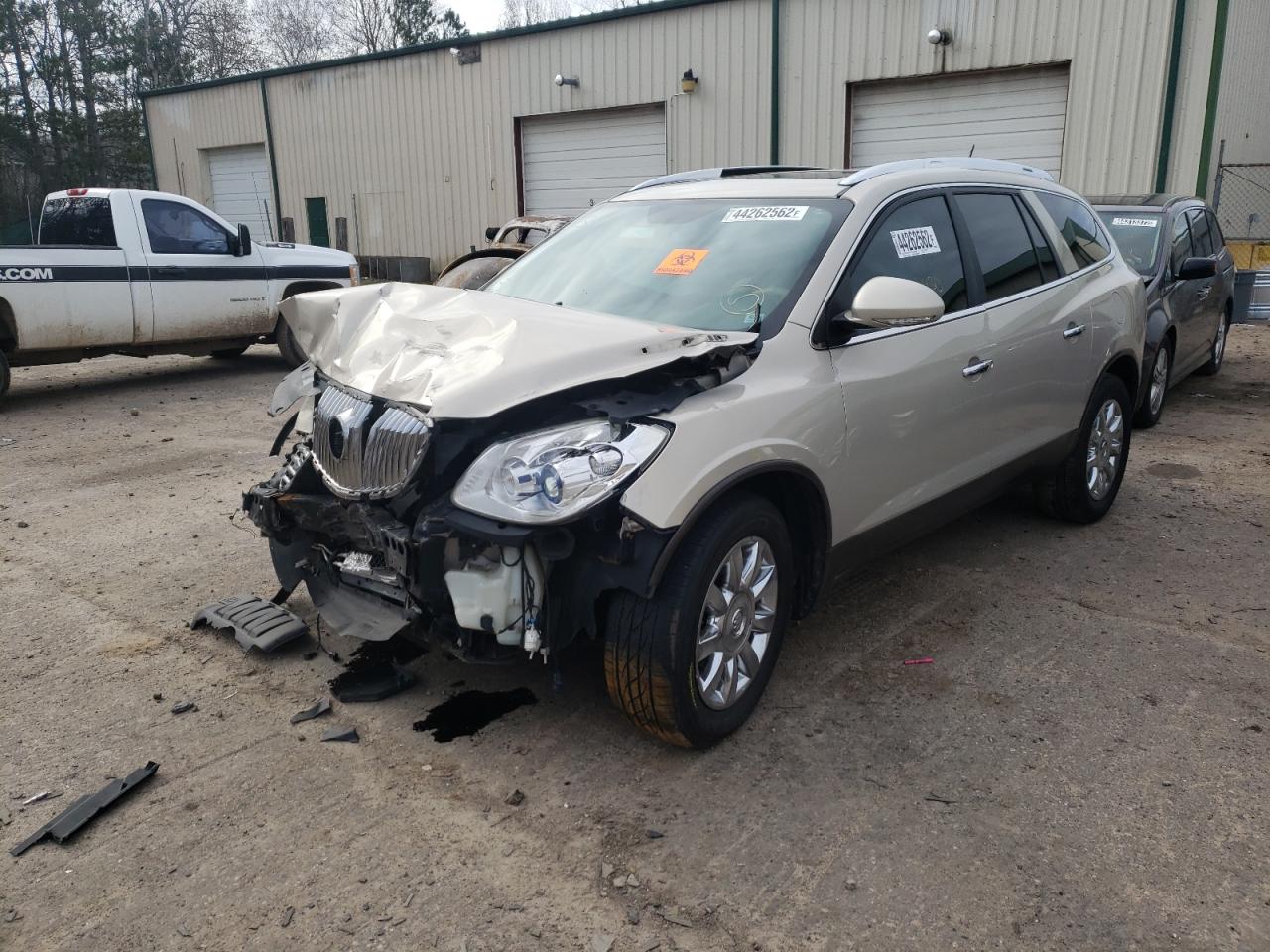 Photo 2 from auction – 2011 BUICK ENCLAVE CX with VIN 5GAKVCEDXBJ269094