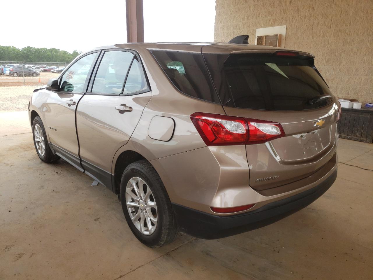 Photo 3 from auction – 2019 CHEVROLET EQUINOX LS with VIN 2GNAXHEV4K6147149