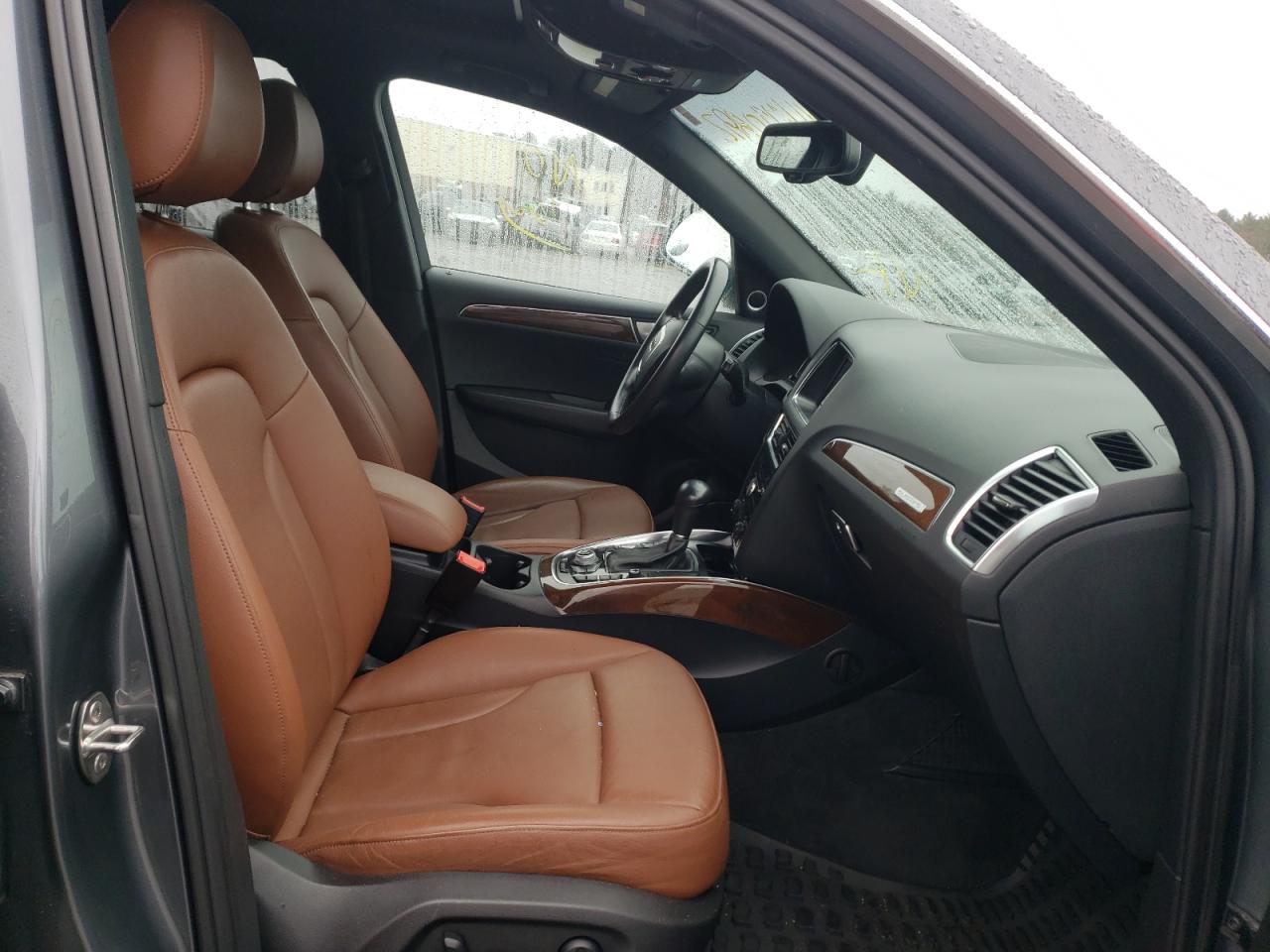 Photo 5 from auction – 2012 AUDI Q5 PREMIUM with VIN WA1LFAFP2CA125337