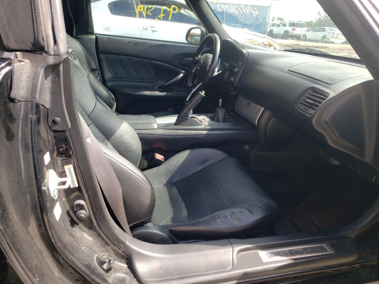 Photo 5 from auction – 2005 HONDA S2000 with VIN JHMAP214X5S004208