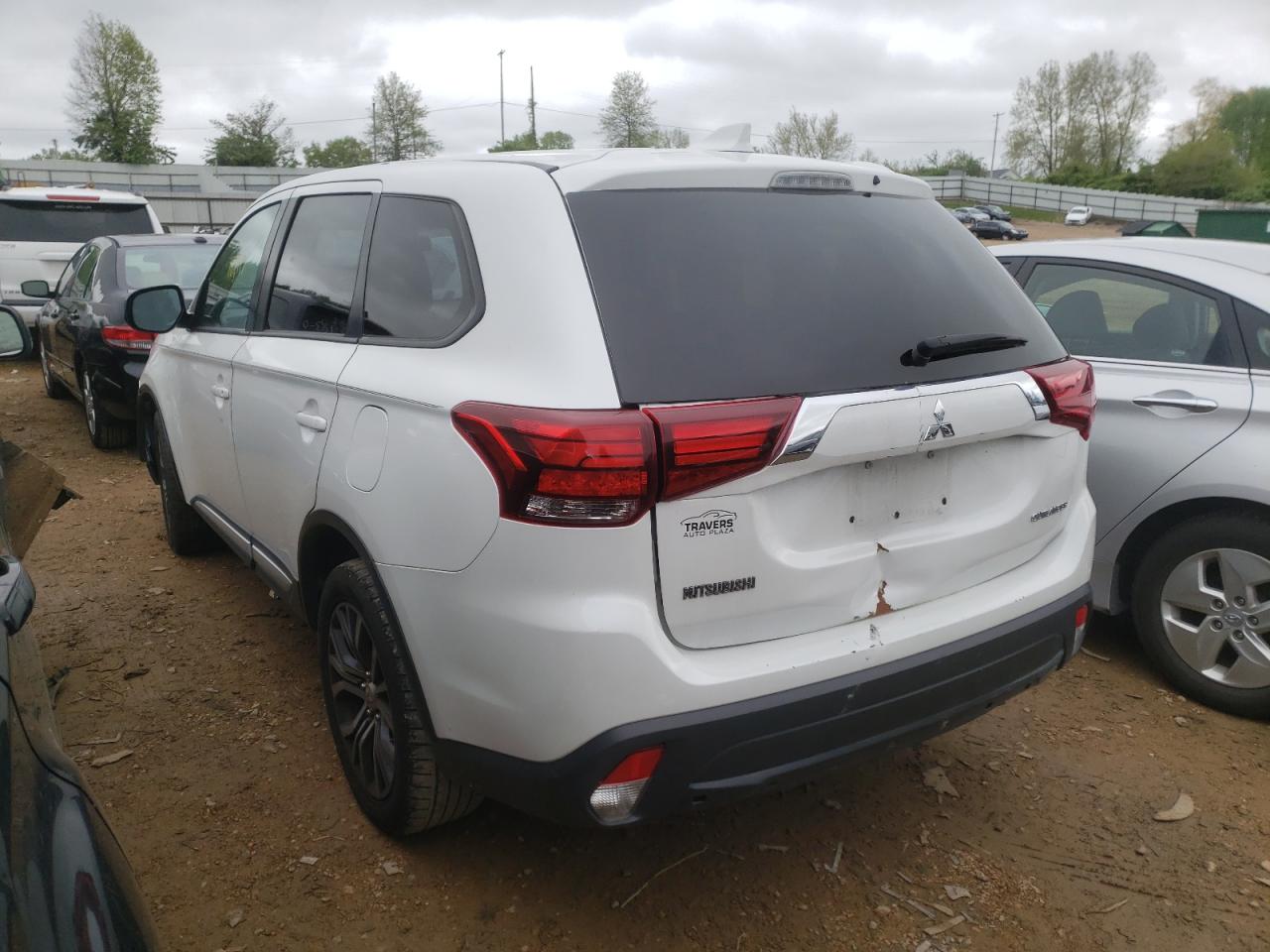 Photo 3 from auction – 2018 MITSUBISHI OUTLANDER with VIN JA4AD2A33JZ004774