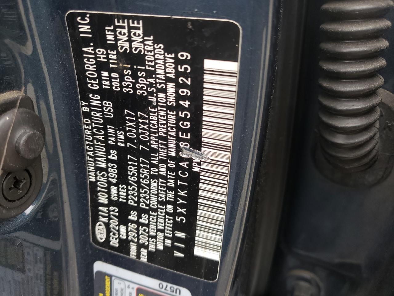 Photo 10 from auction – 2014 KIA SORENTO LX with VIN 5XYKTCA63EG549259