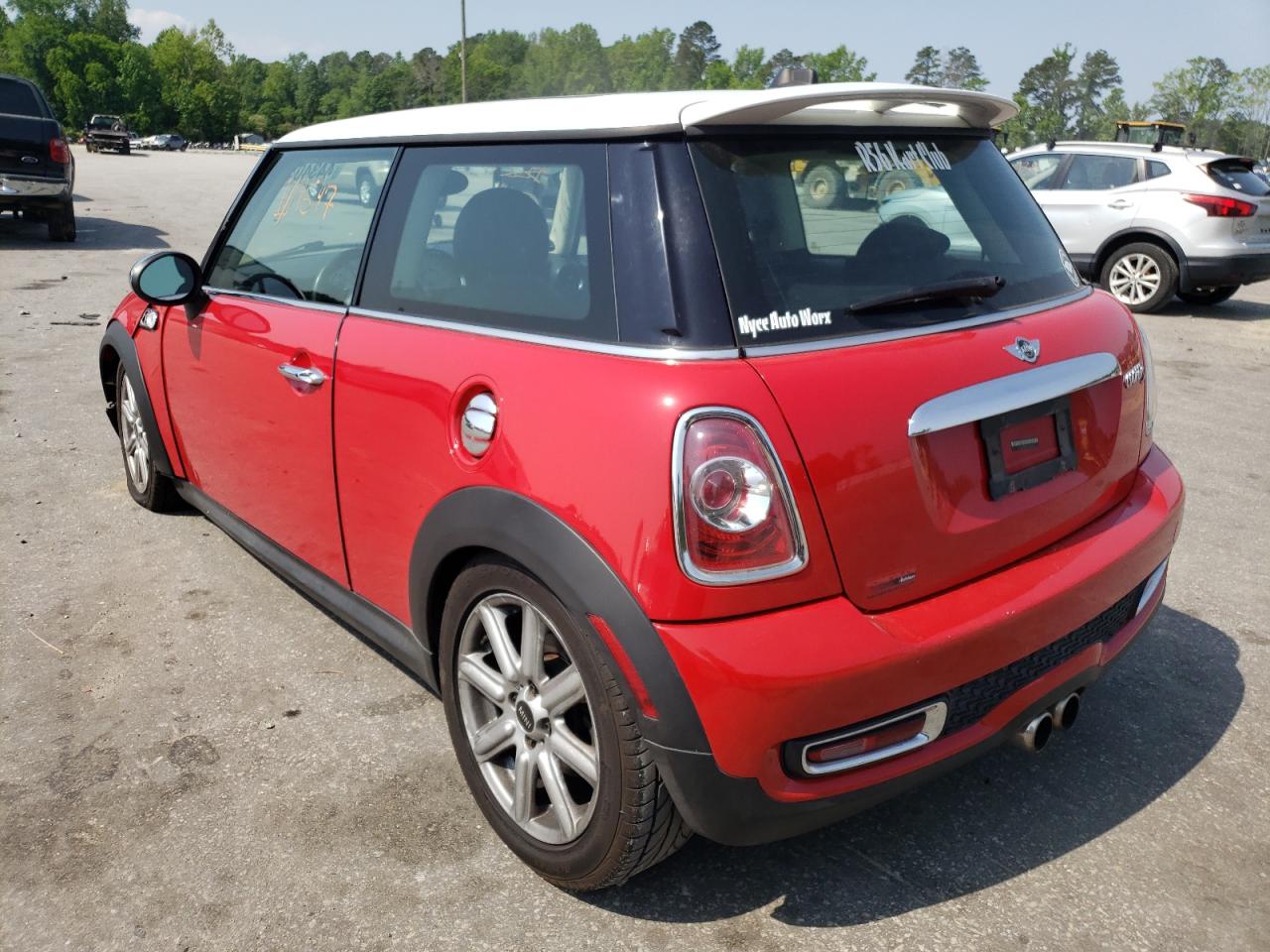 Photo 3 from auction – 2011 MINI COOPER S with VIN WMWSV3C55BTY20205
