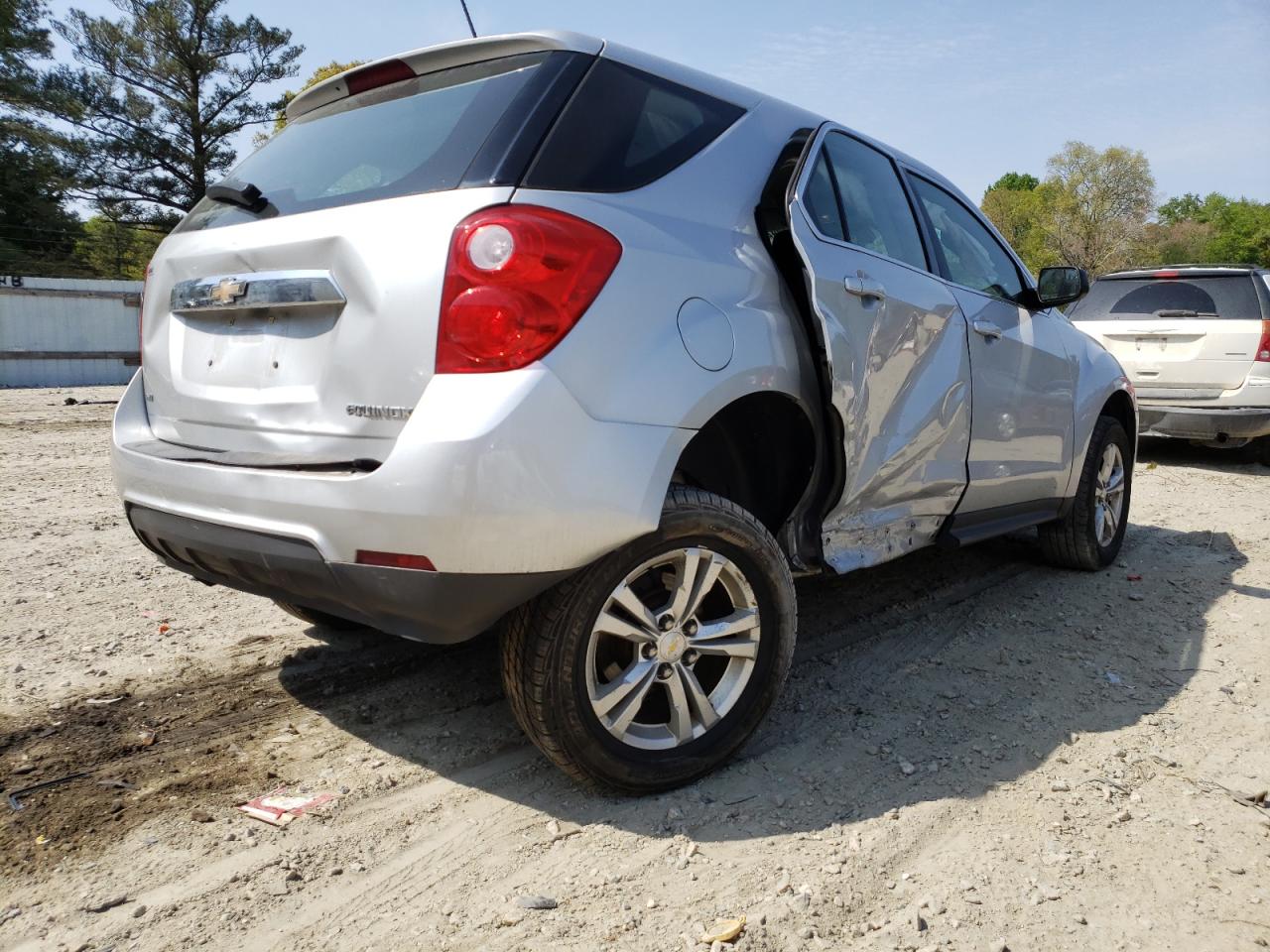 Photo 4 from auction – 2014 CHEVROLET EQUINOX LS with VIN 2GNFLEEK6E6103678