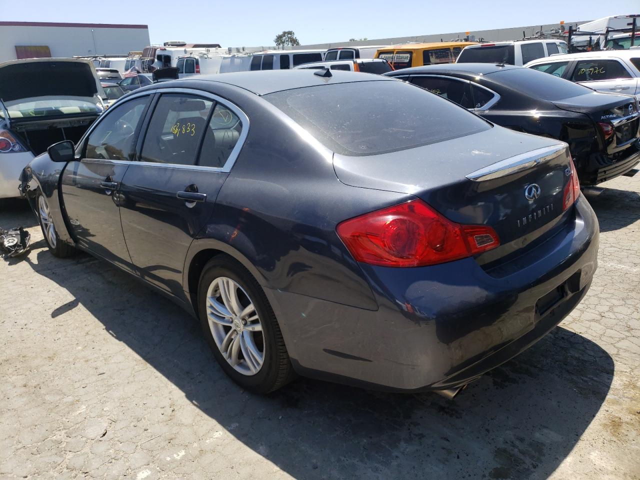 Photo 3 from auction – 2011 INFINITI G25 BASE with VIN JN1DV6AP0BM830977
