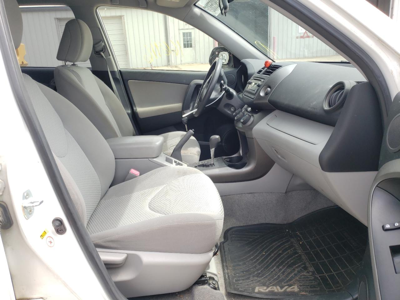 Foto 5 de la subasta – 2012 TOYOTA RAV4 con VIN JTMBF4DV8C5058742
