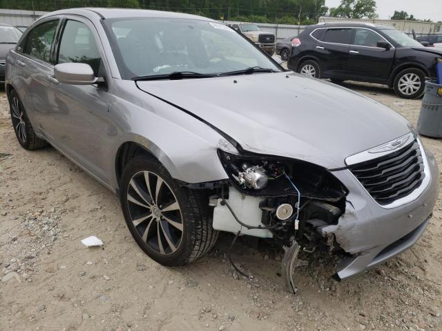 CHRYSLER 200 LIMITE 2013 with VIN 1C3CCBCG0DN523833 - Photo from auction