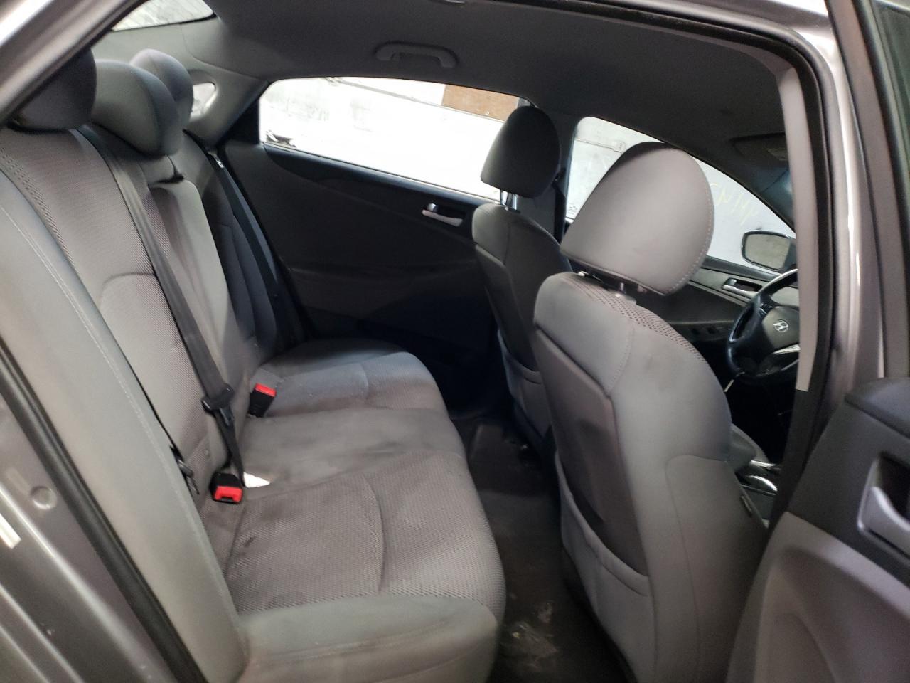 Photo 6 from auction – 2011 HYUNDAI SONATA GLS with VIN 5NPEB4AC3BH058903