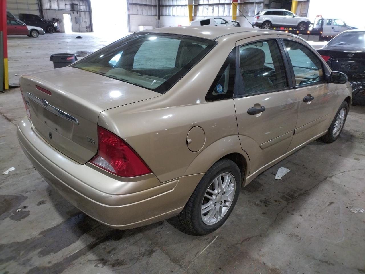 Photo 4 from auction – 2000 FORD FOCUS ZTS with VIN 1FAHP3832YW267346