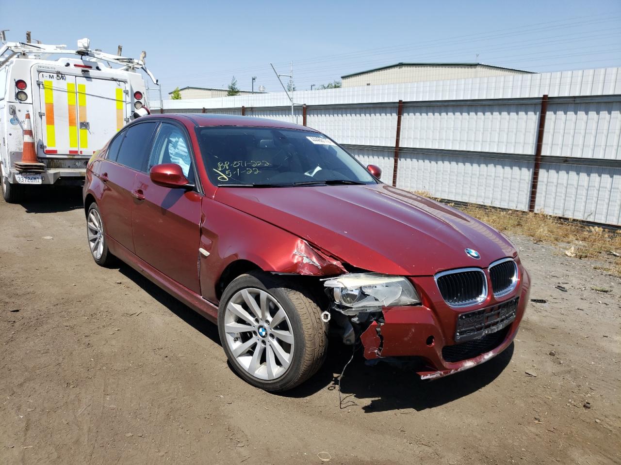 BMW 328 I 2011 with VIN WBAPH7C54BE674209 - Photo from auction