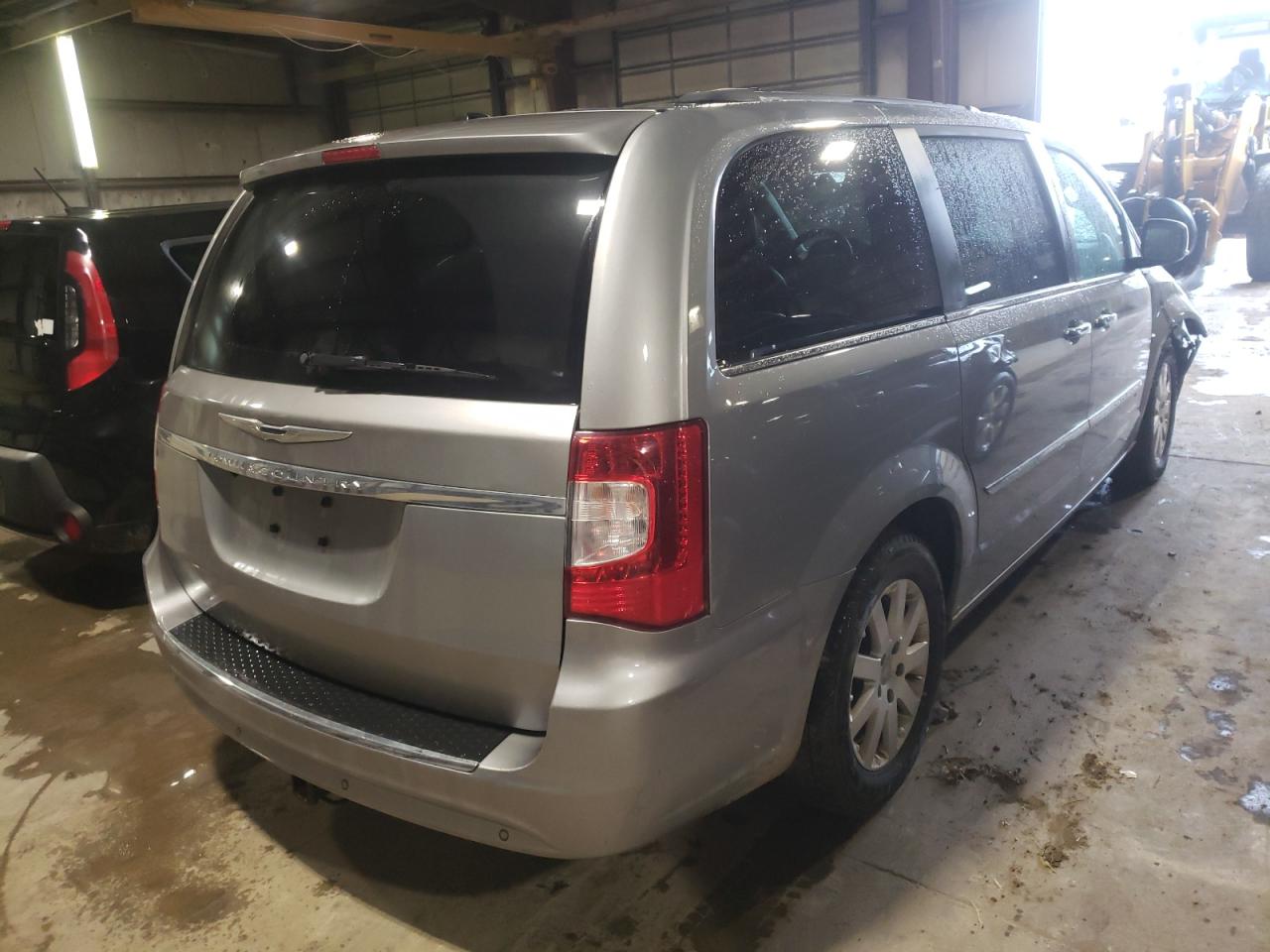 Photo 4 from auction – 2013 CHRYSLER TOWN & COU with VIN 2C4RC1CG8DR716766