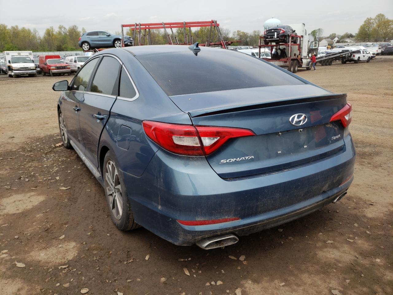 Photo 3 from auction – 2015 HYUNDAI SONATA SPO with VIN 5NPE34AF0FH100716