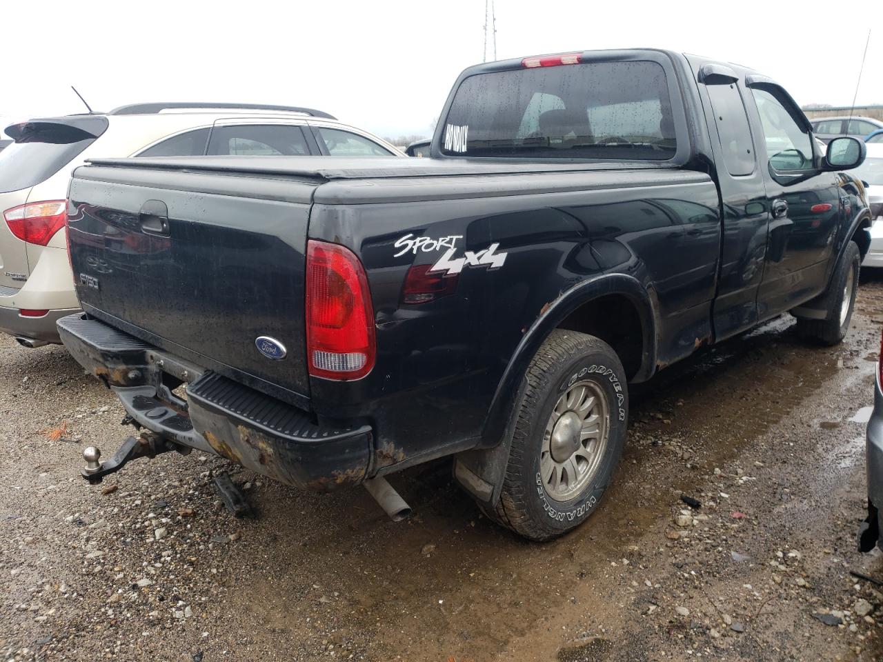 Photo 4 from auction – 2003 FORD F150 with VIN 2FTRX18L83CA15995