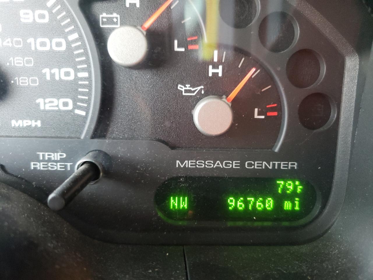 Photo 8 from auction – 2005 FORD EXPLORER X with VIN 1FMZU63E45ZA23902