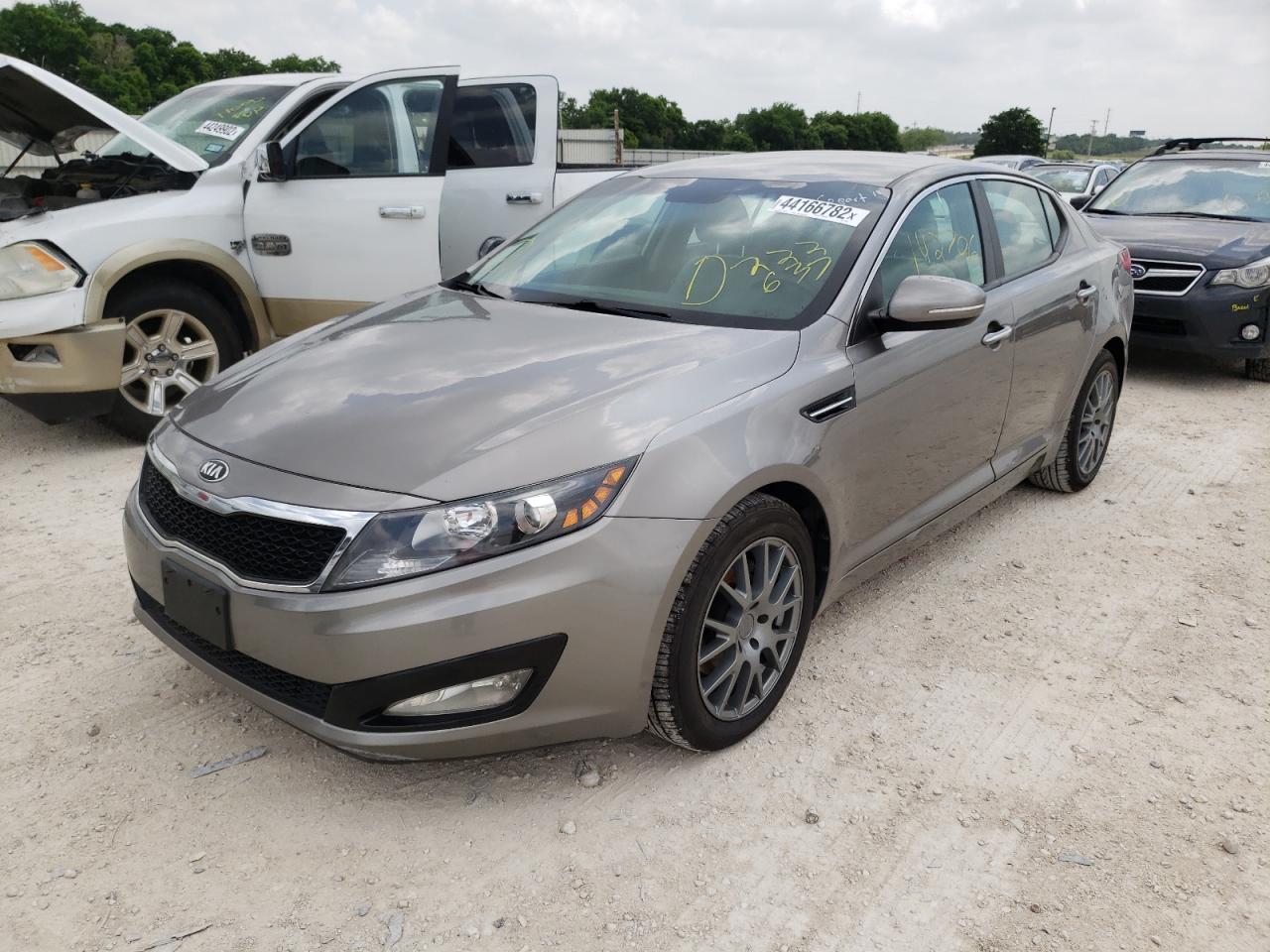 Photo 2 from auction – 2013 KIA OPTIMA LX with VIN 5XXGM4A71DG222637