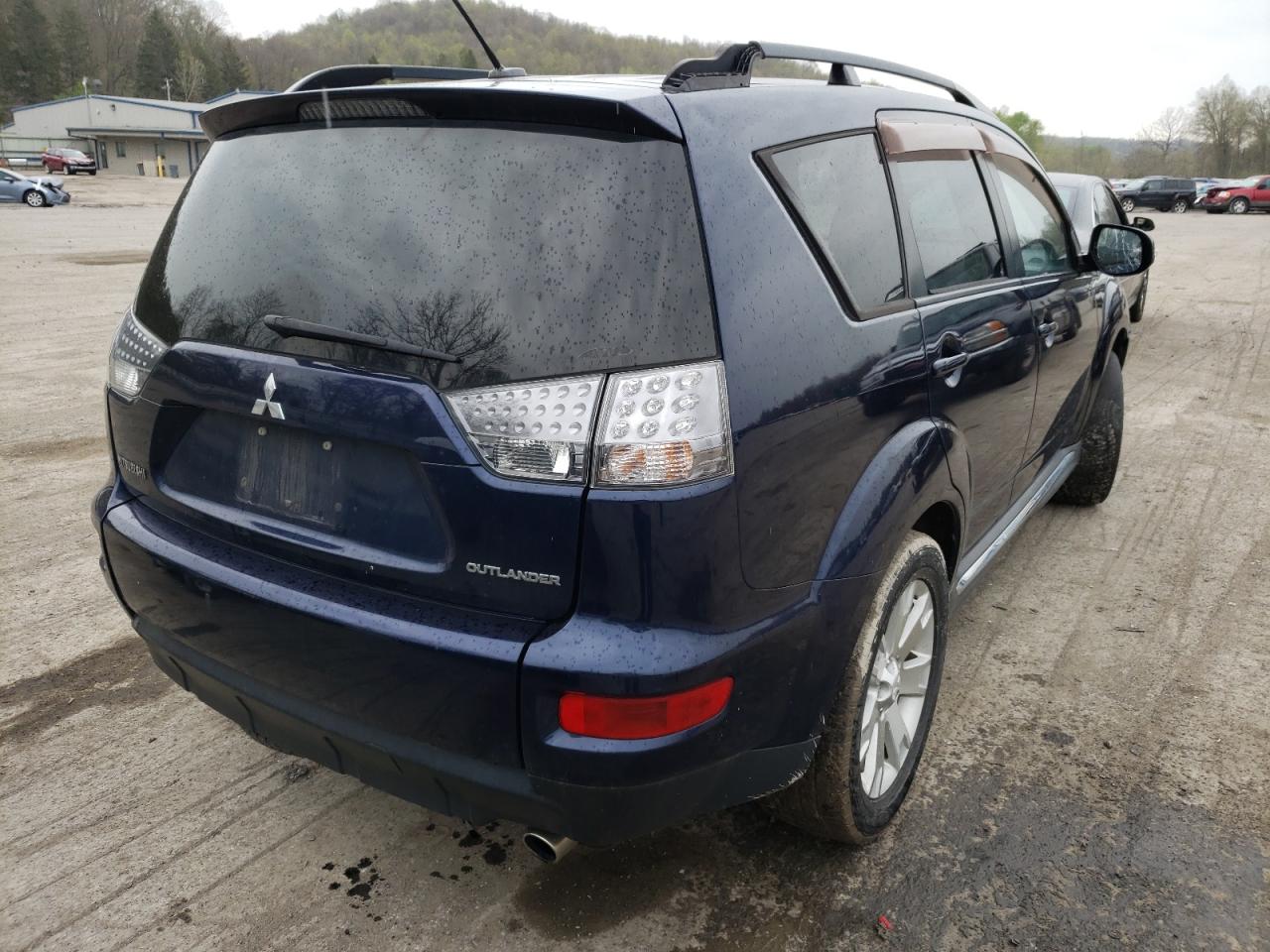 Photo 4 from auction – 2011 MITSUBISHI OUTLANDER with VIN JA4JT3AW1BU036267