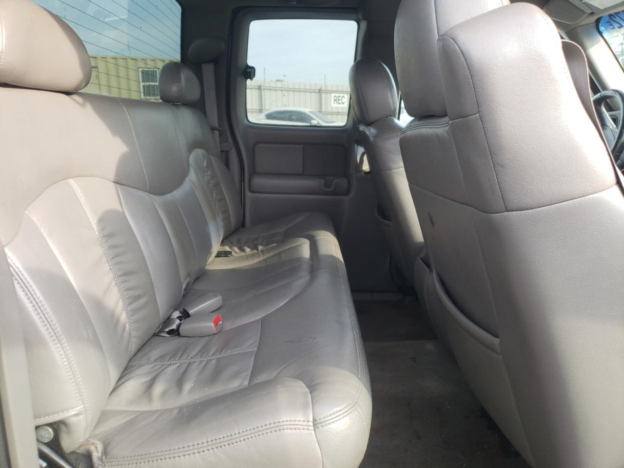 Photo 6 from auction – 2001 CHEVROLET 1500 with VIN 2GCEC19T611299838
