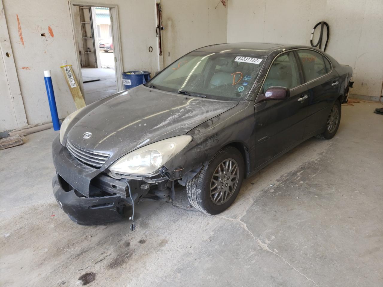Photo 2 from auction – 2004 LEXUS ES 330 with VIN JTHBA30G045030126