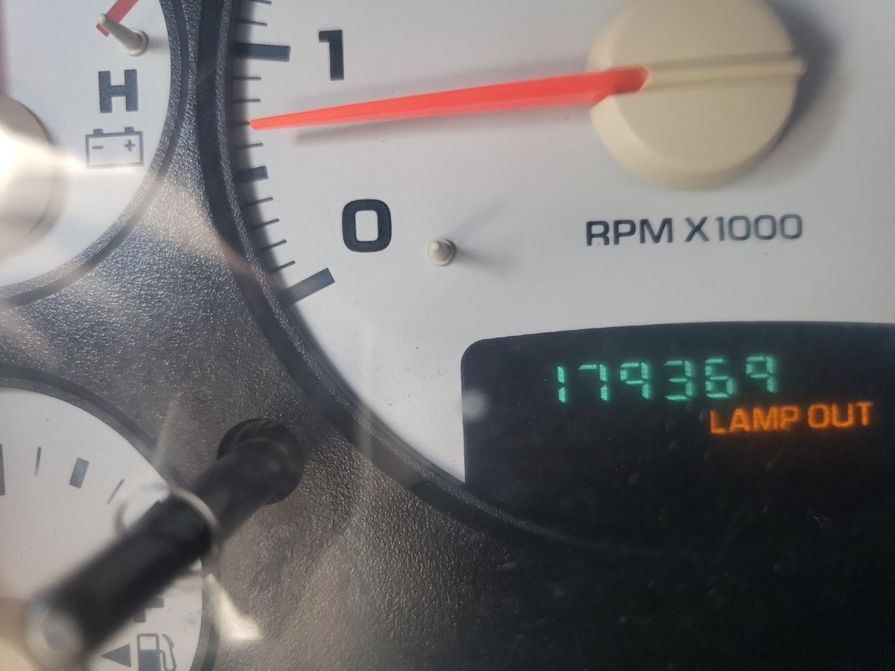 Photo 8 from auction – 2004 DODGE RAM 1500 S with VIN 1D7HA16DX4J170114