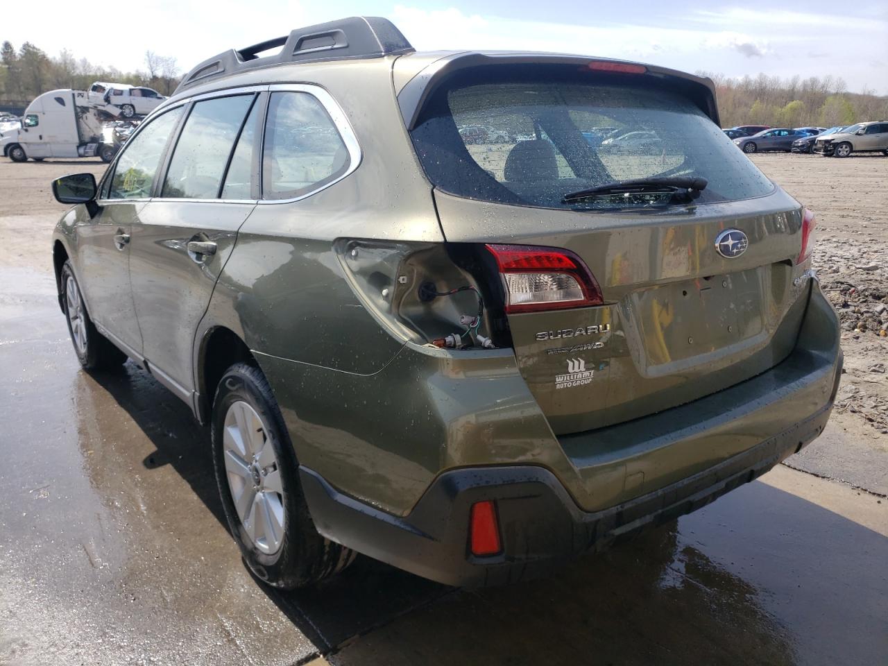 Photo 3 from auction – 2018 SUBARU OUTBACK 2. with VIN 4S4BSAACXJ3382020