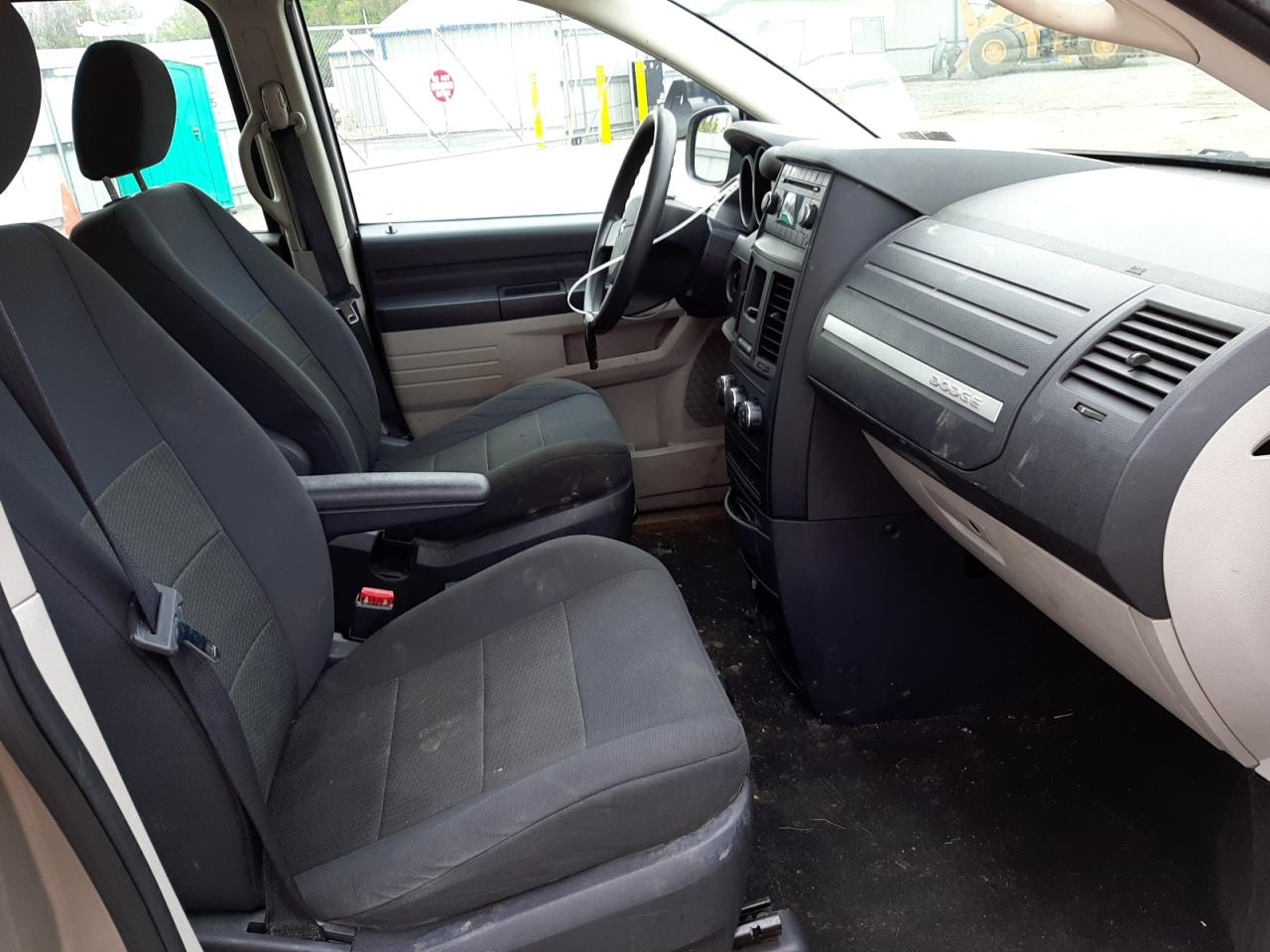 Photo 5 from auction – 2008 DODGE GRAND CARA with VIN 2D8HN44H48R151101