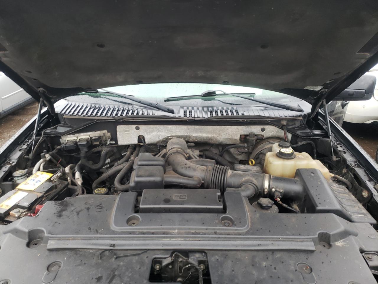 Photo 7 from auction – 2008 FORD EXPEDITION with VIN 1FMFU16548LA84966