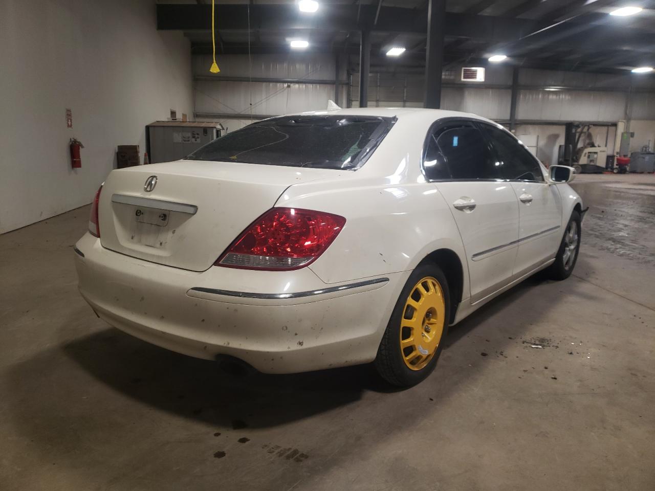 Photo 4 from auction – 2005 ACURA RL with VIN JH4KB16555C011012