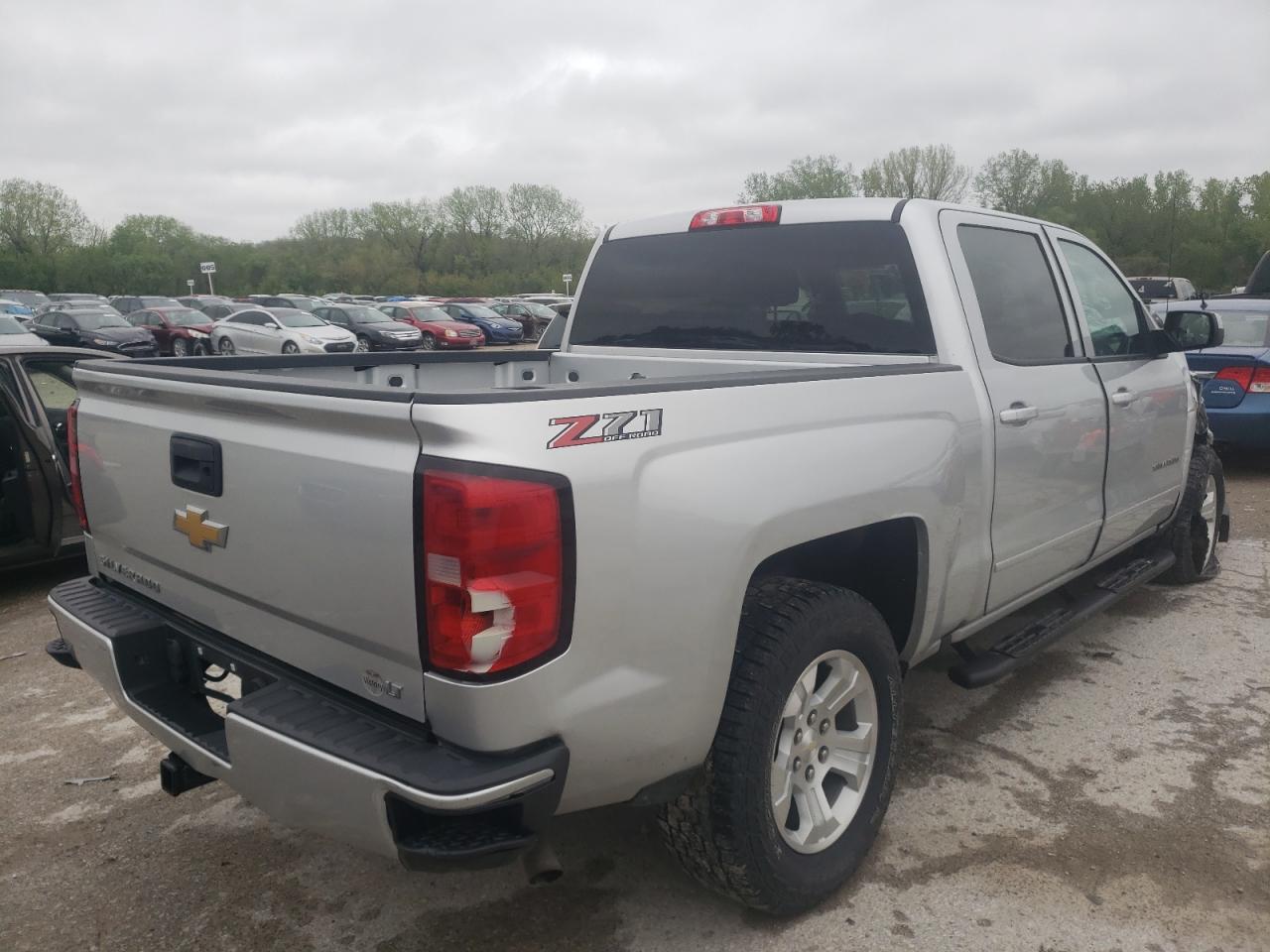 Photo 4 from auction – 2018 CHEVROLET silverado with VIN 3GCUKREC4JG126698