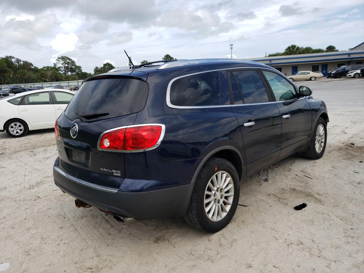 Photo 4 from auction – 2009 BUICK ENCLAVE CX with VIN 5GAEV23D79J206426