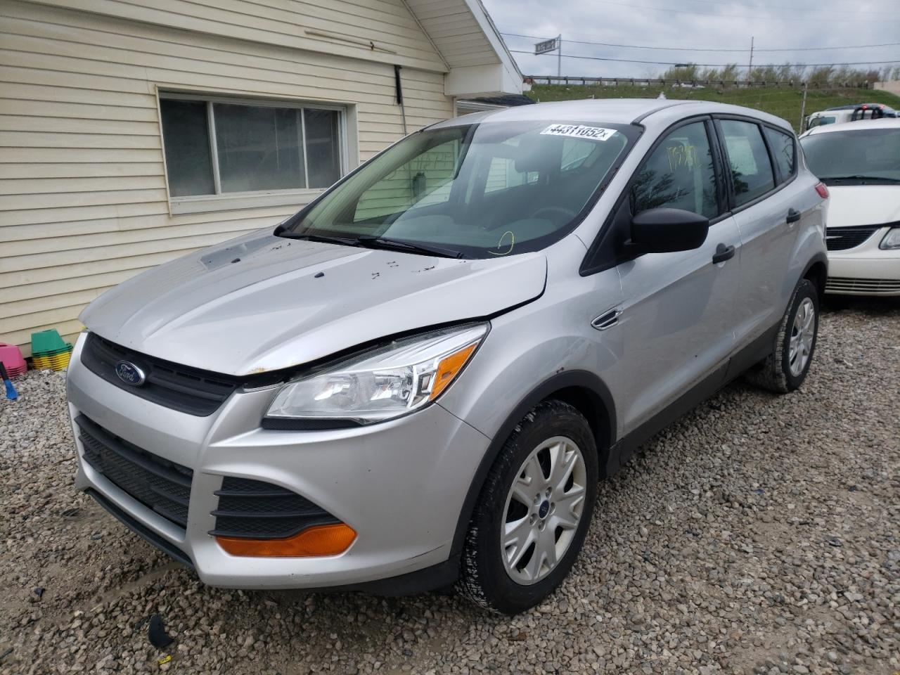 Фото 2 с аукциона – 2015 FORD ESCAPE S с VIN 1FMCU0F75FUC58050