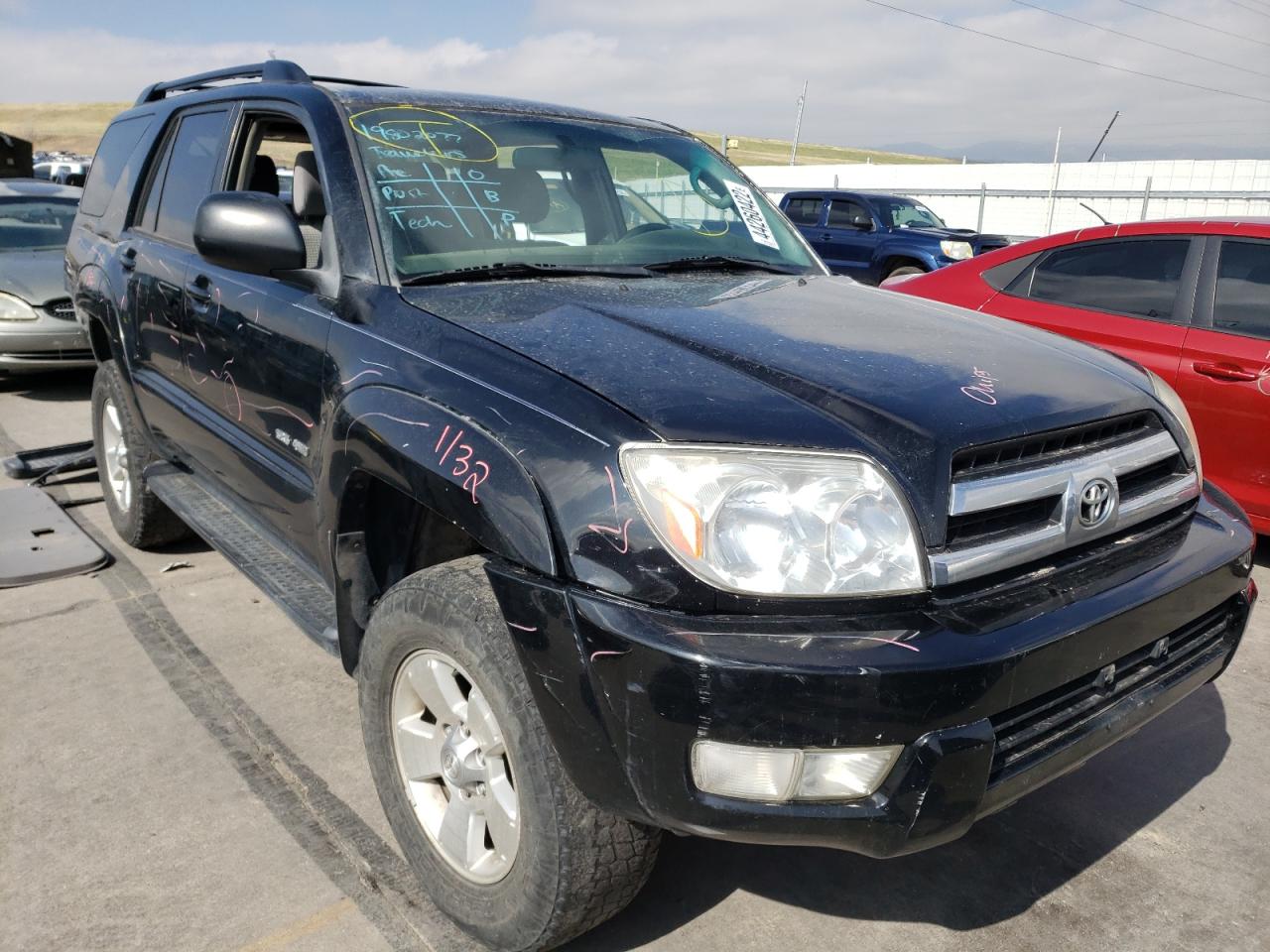 TOYOTA 4RUNNER SR 2005 with VIN JTEBU14RX50064934 - Photo from auction