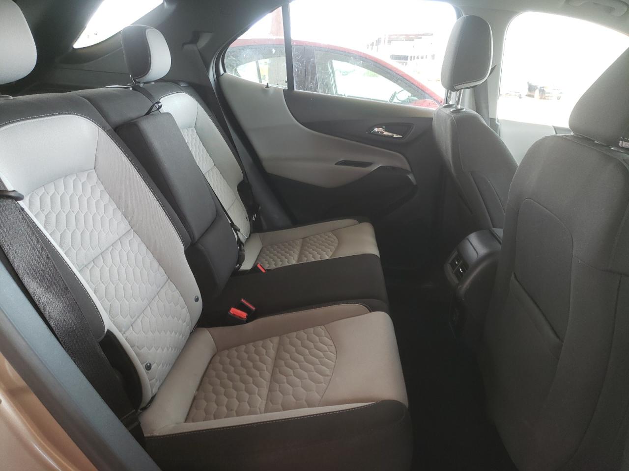 Photo 6 from auction – 2019 CHEVROLET EQUINOX LS with VIN 2GNAXHEV4K6147149