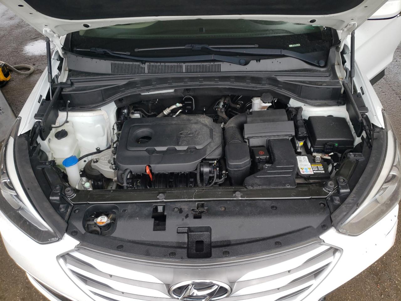 Фото 7 с аукциона – 2017 HYUNDAI SANTA FE S с VIN 5NMZU3LB8HH034337