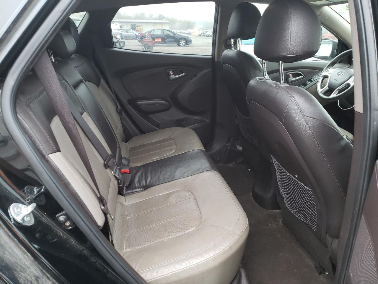 Photo 6 from auction – 2011 HYUNDAI TUCSON GLS with VIN KM8JUCAC8BU281474