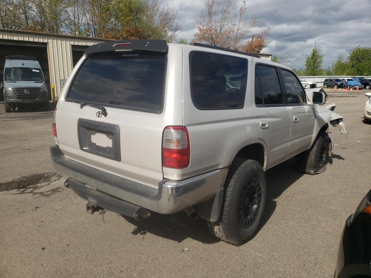 Photo 4 from auction – 1998 TOYOTA 4RUNNER SR with VIN JT3HN86R8W0174887
