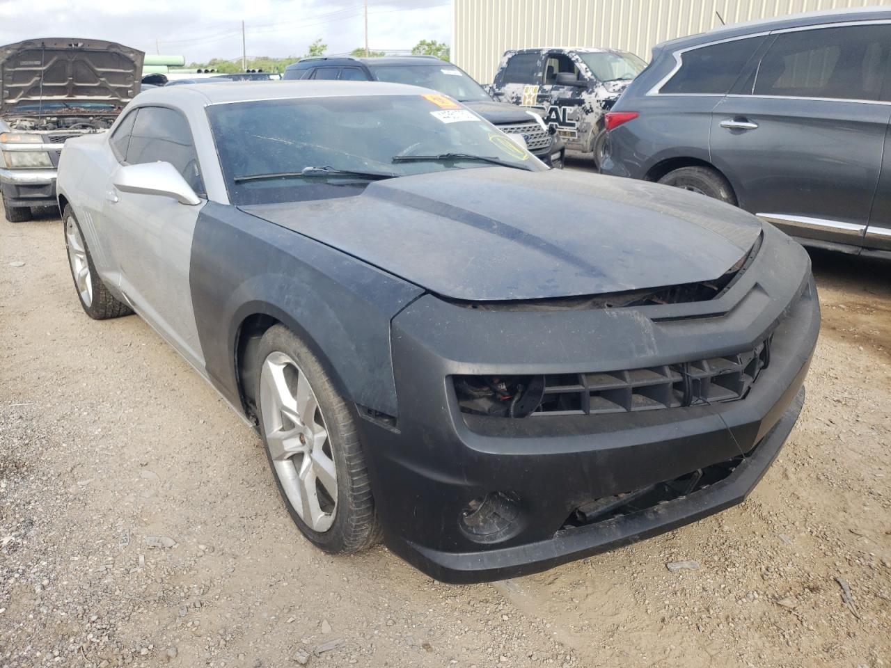 CHEVROLET CAMARO LT 2011 with VIN 2G1FC1ED7B9151552 - Photo from auction
