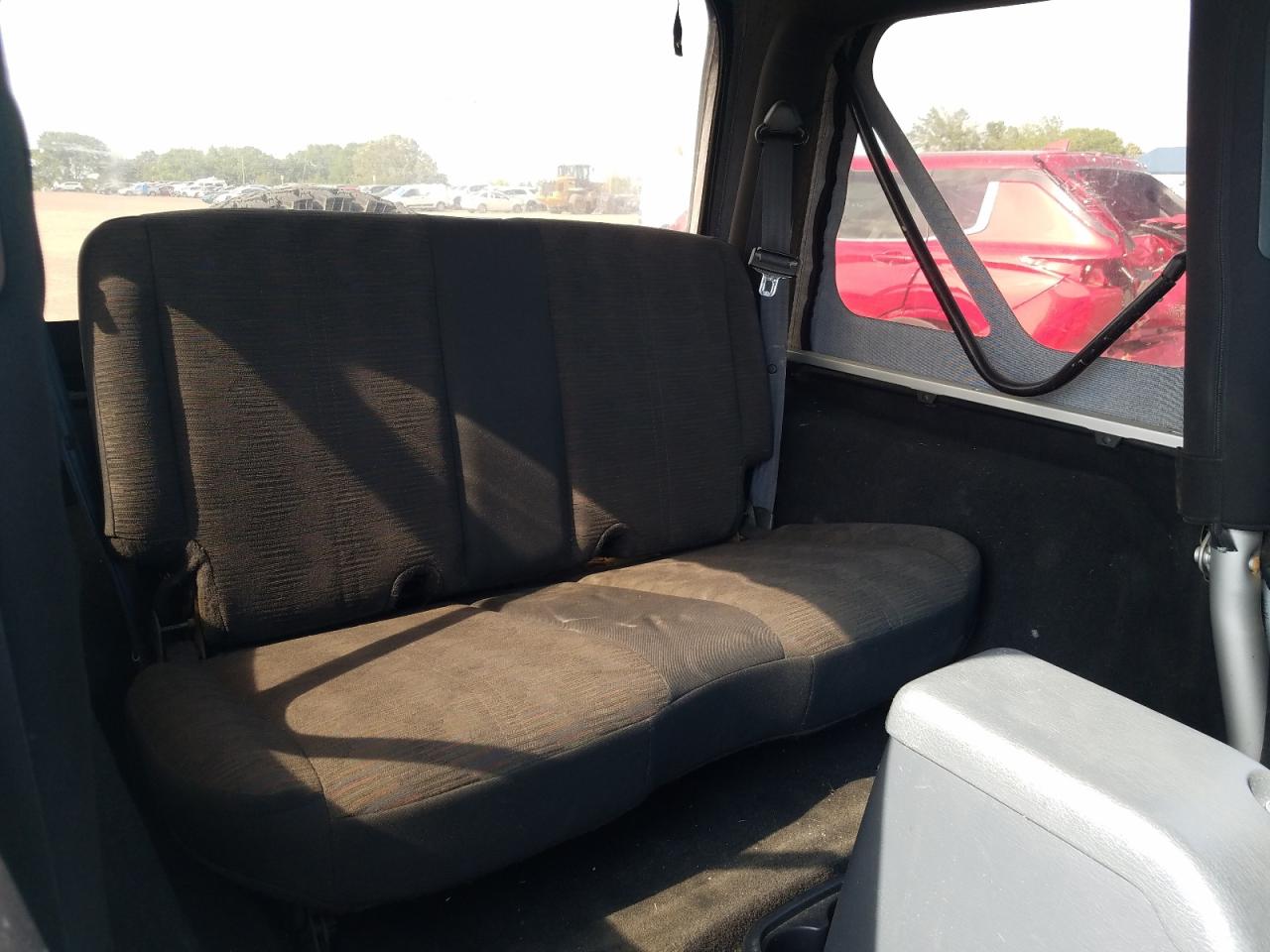 Photo 6 from auction – 2003 JEEP WRANGLER C with VIN 1J4FA39S83P365917