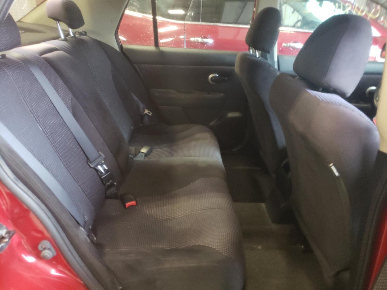 Фото 6 с аукциона – 2011 NISSAN VERSA S с VIN 3N1BC1AP0BL433053