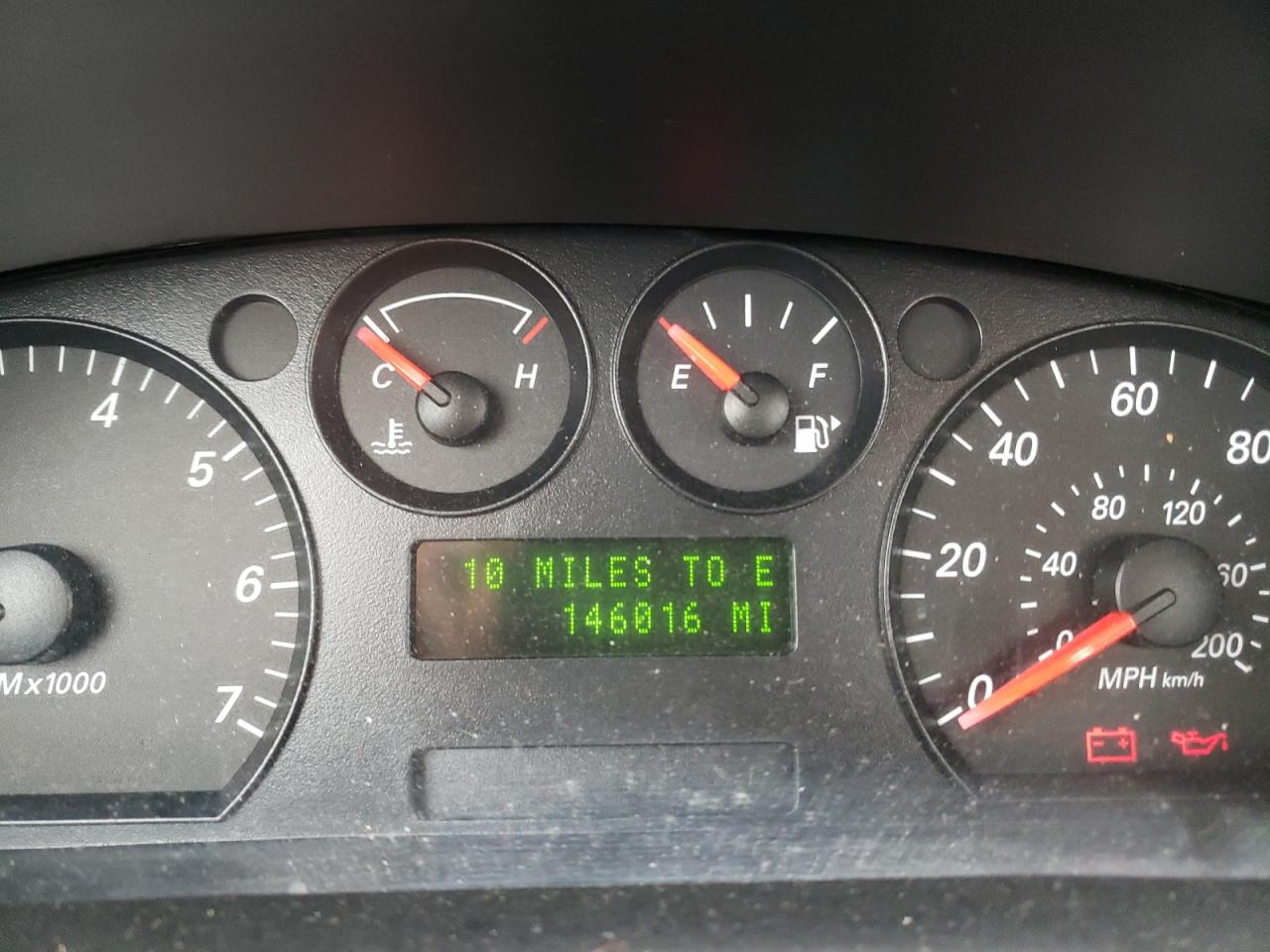 Photo 8 from auction – 2004 FORD TAURUS SES with VIN 1FAFP55U74A143371