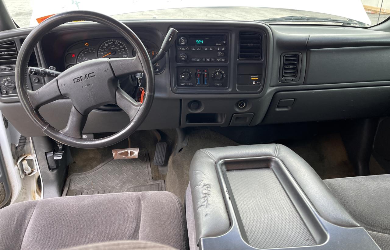 Photo 9 from auction – 2003 GMC NEW SIERRA with VIN 2GTEC19V431138800