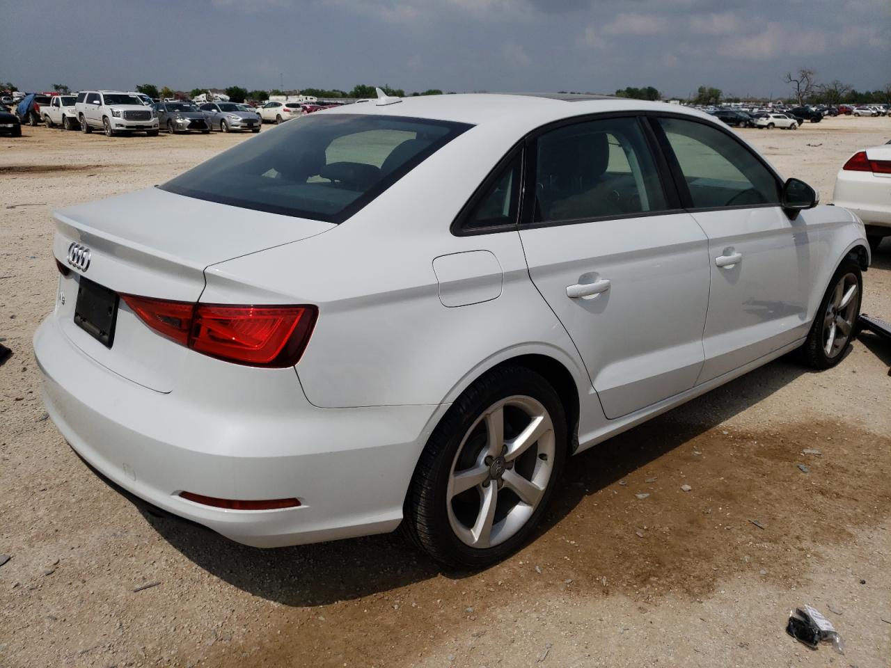 Photo 4 from auction – 2015 AUDI A3 PREMIUM with VIN WAUACGFF1F1004283