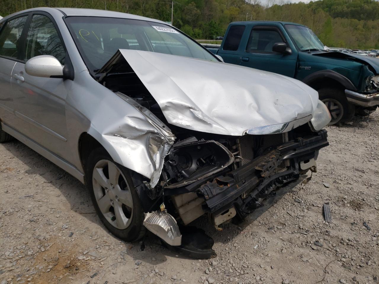 Photo 9 from auction – 2008 KIA SPECTRA5 5 with VIN KNAFE162885017795