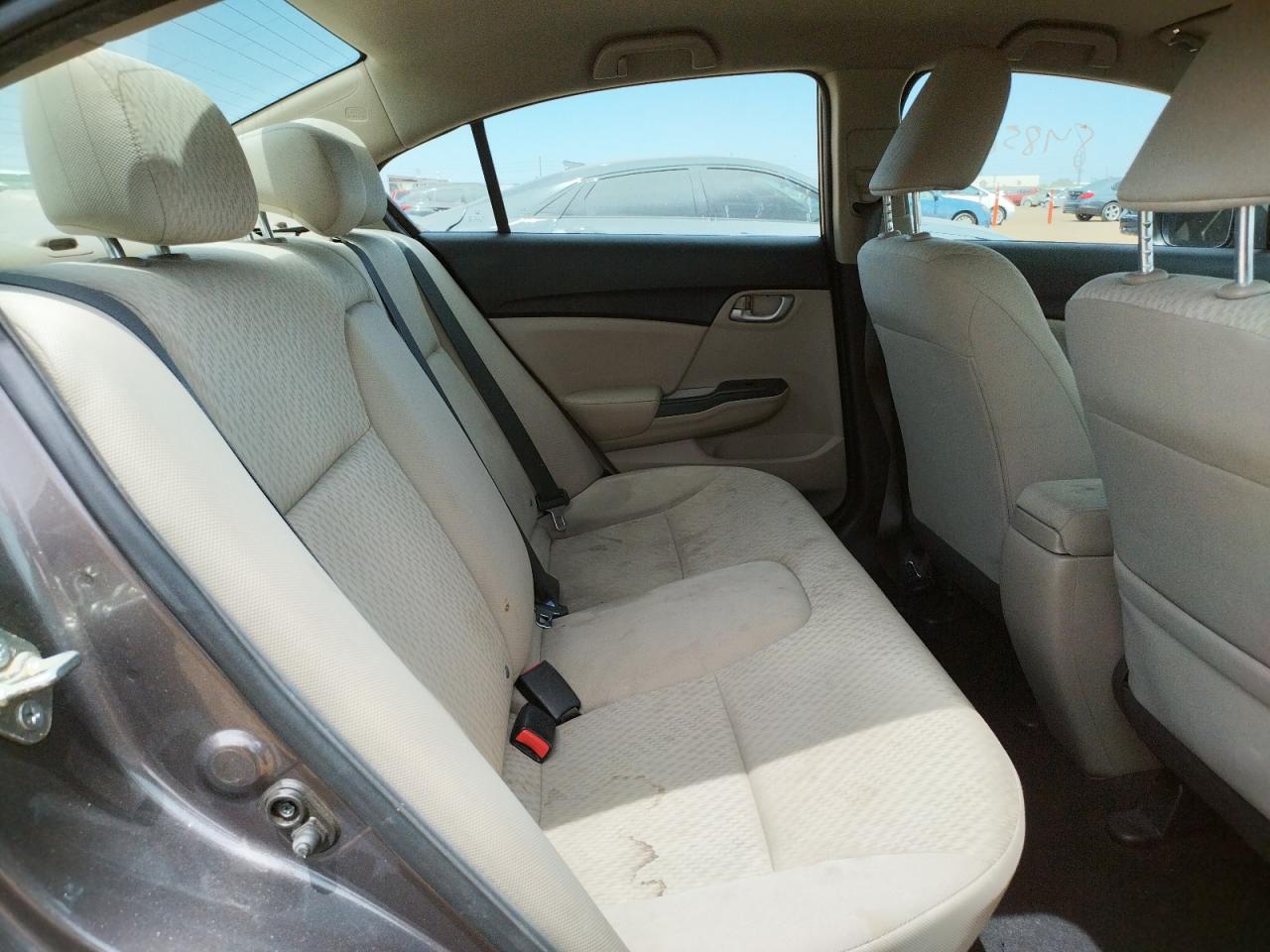Photo 6 from auction – 2014 HONDA CIVIC LX with VIN 19XFB2F50EE002011
