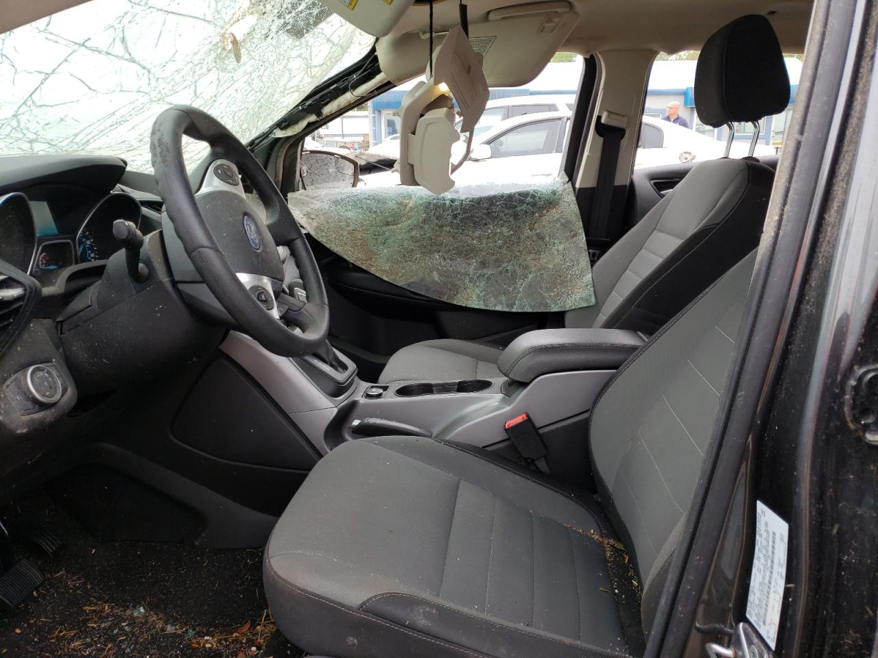 Photo 5 from auction – 2016 FORD ESCAPE SE with VIN 1FMCU0G71GUB37418