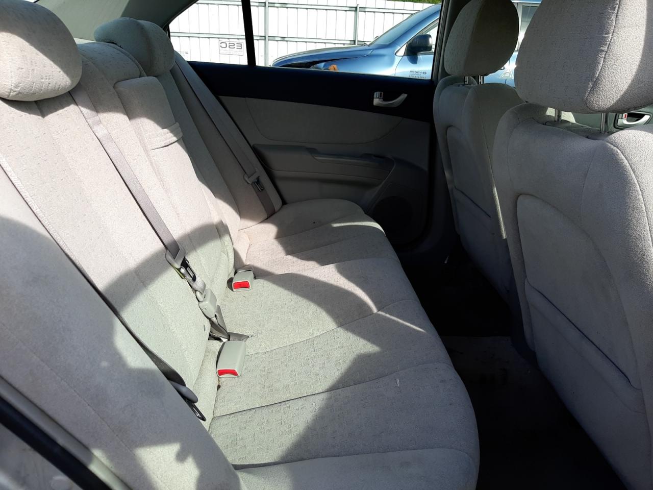 Photo 6 from auction – 2007 HYUNDAI SONATA SE with VIN 5NPEU46F37H211462