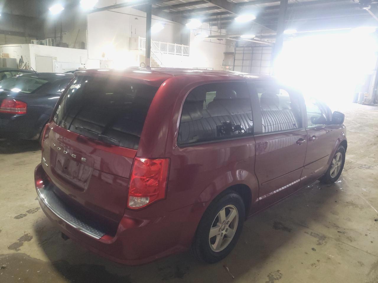 Photo 4 from auction – 2011 DODGE GRAND CARA with VIN 2D4RN3DG3BR603487